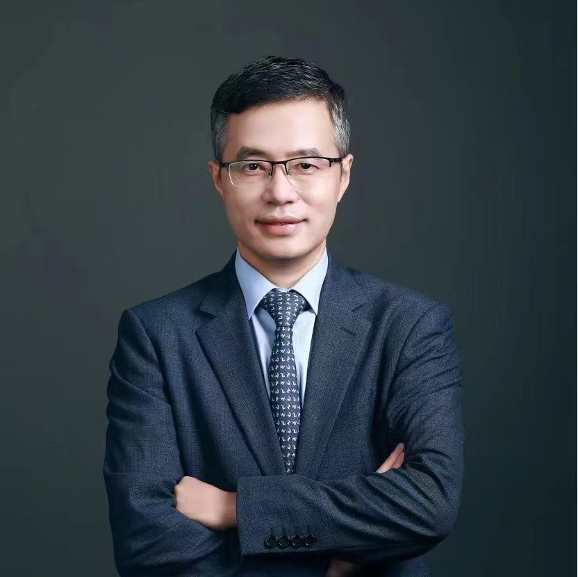 陳偉.jpg